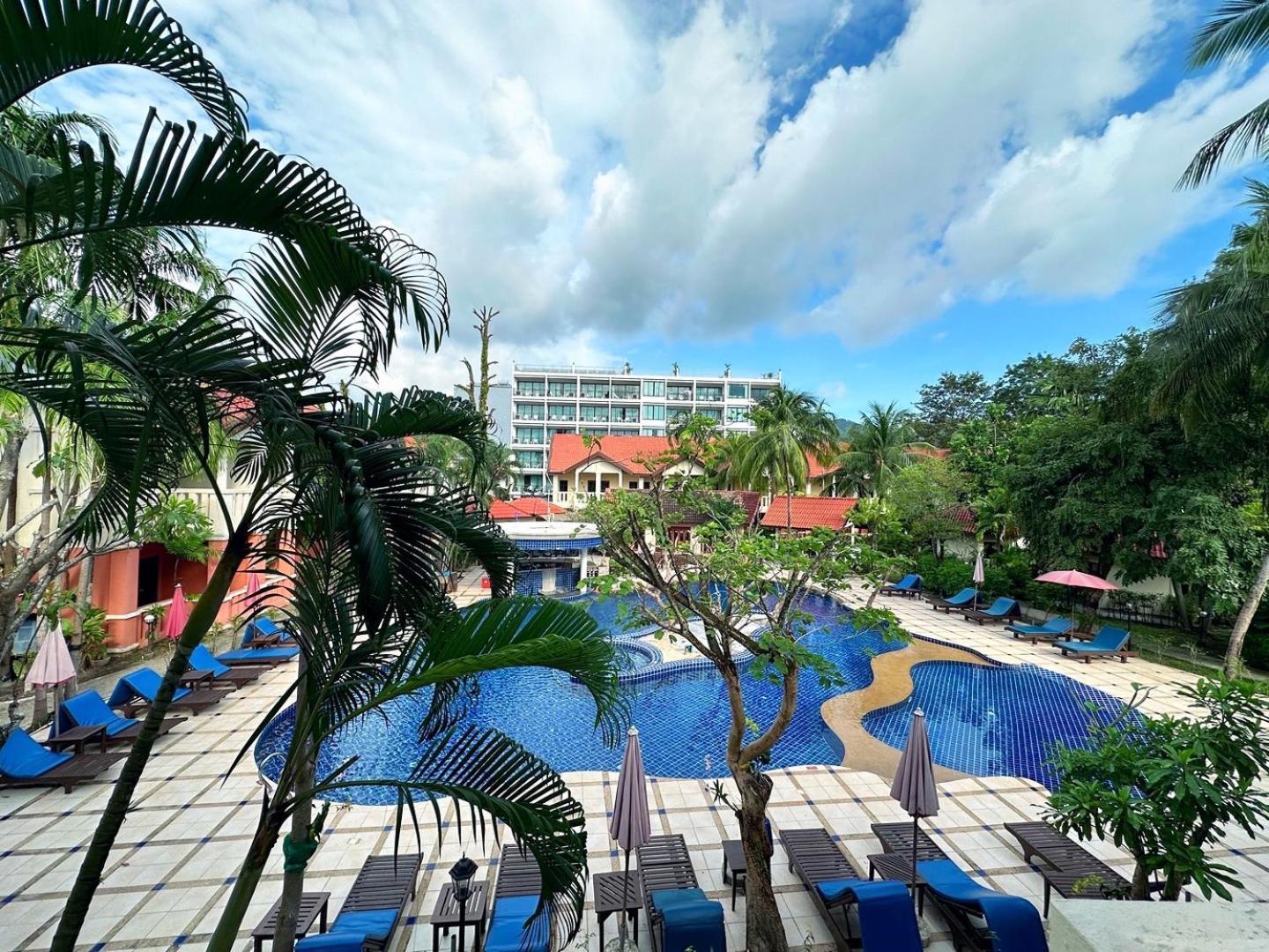 Patong Phuket Leelavadee Hua Ting Resort מראה חיצוני תמונה